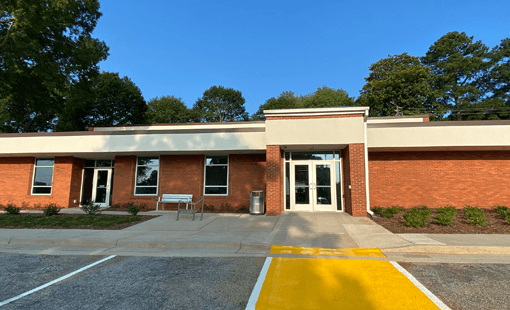 Stone Mountain-Sue Kellogg Library